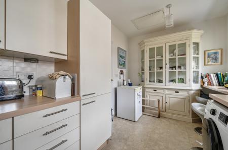 1422409-7-69b03a2...