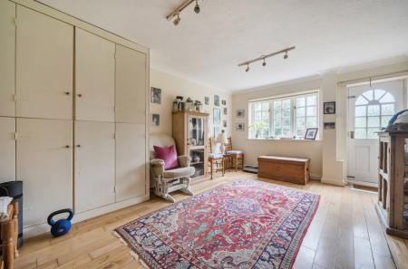 1422206-7-69aea53...