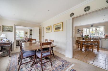 1422206-12-69aeae...