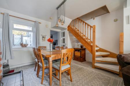 1429241-11-69bacf...