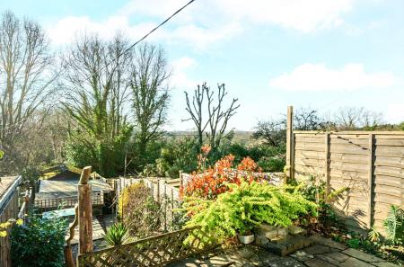 1429241-7-69bacf4...