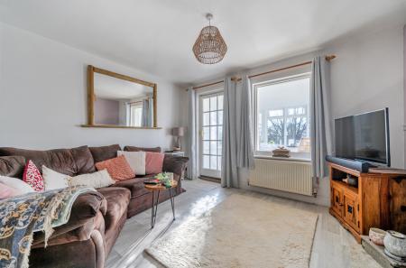 1429241-12-69bacf...