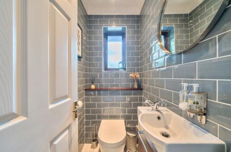 1343001-21-68ac17...