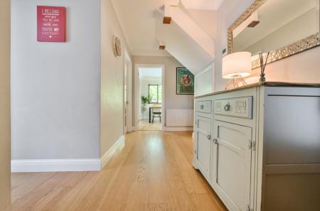 1343001-19-68ac17...