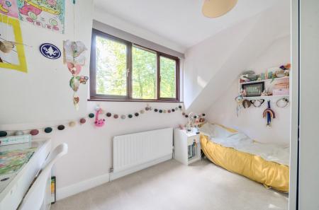 1343001-4-68ac16e...