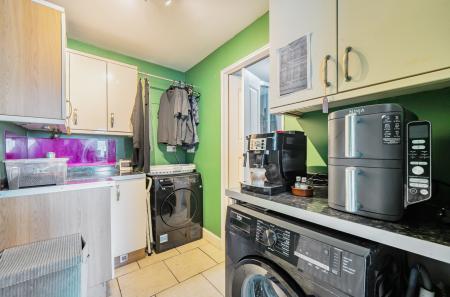 1429510-12-69c12a...