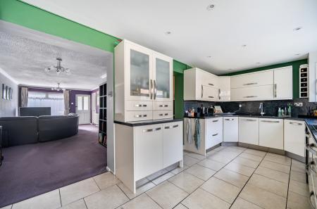 1429510-9-69c1294...