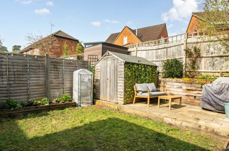 1429510-5-69c1281...