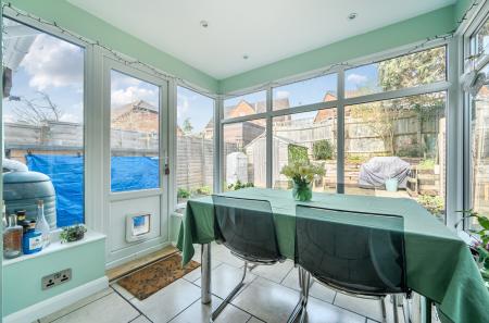 1429510-7-69c1289...