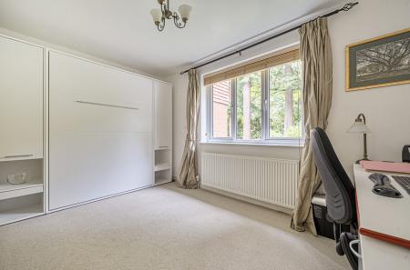 1347022-17-68c44a...