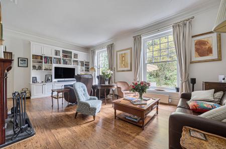 1347022-8-68c4495...