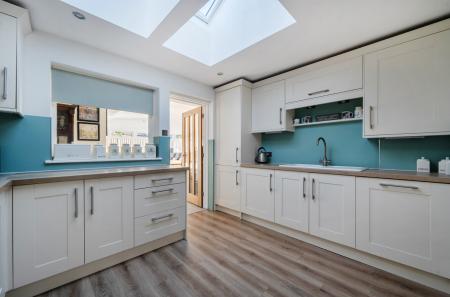 1415015-16-6992f0...