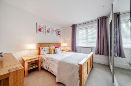 1438959-15-69d7ea...