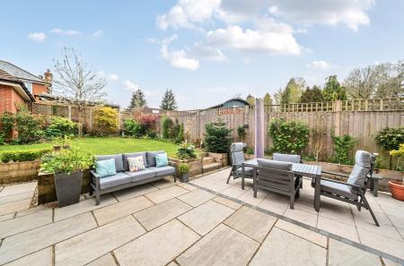 1438959-28-69d7ea...