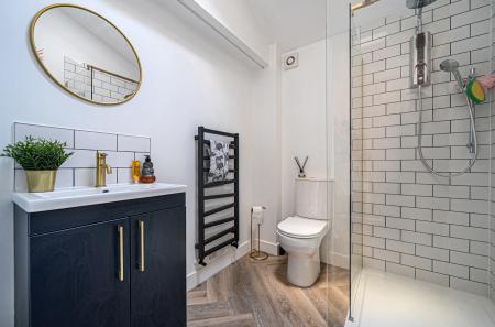 1372006-14-68fa2f...