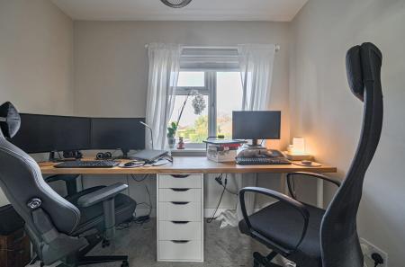 1372006-1-68fa2cf...