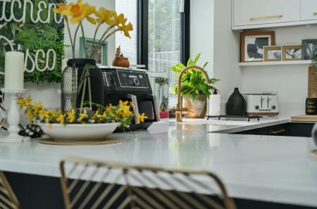 1372006-16-68fa2f...