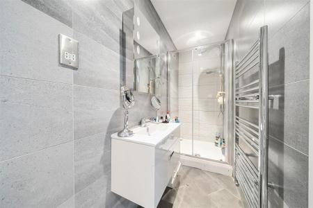 1 Bedroom Flat for sale in Westgate by Guildcrest