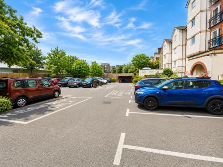 dickens court car park.png