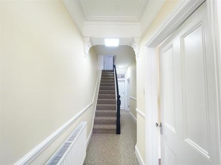 upper dane hallway.jpeg
