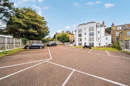 2 bedroom apartment for sale in Ramsgate by Guildc