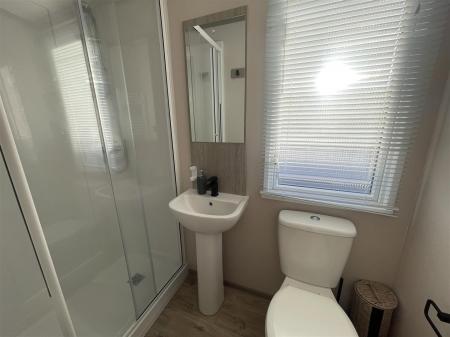 3 Bedroom Static Home For Sale By Guildcrest Estat