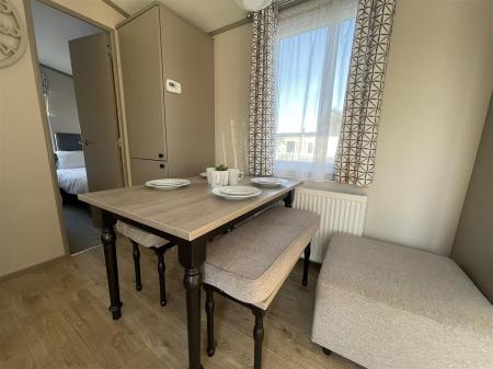 3 Bedroom Static Home For Sale By Guildcrest Estat