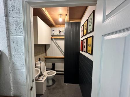 processed-C98EC915-A24B-44FA-BB9B-0511ED84770F.jpe