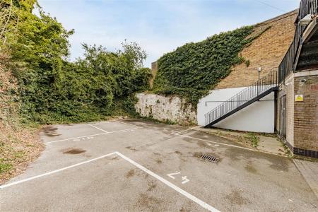 1 Bedroom apartment for Sale in Margate by Guildcr