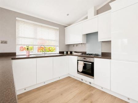 WB - Kitchen.jpeg