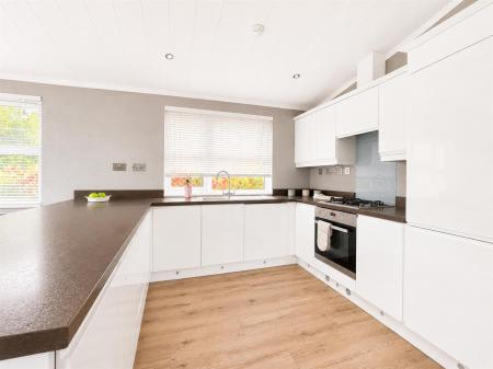 WB - kitchen 3.jpeg