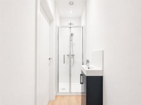 beach rise bathroom.png