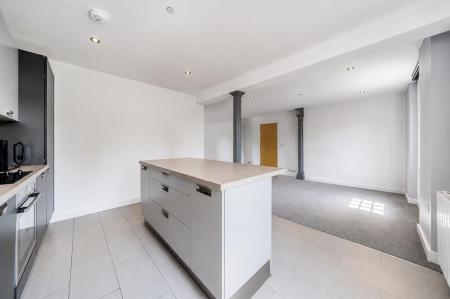 Breakfast bar dining area.png