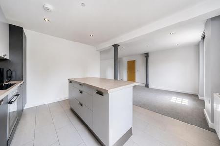 Breakfast bar dining area.png