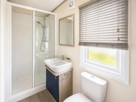 FH 6 - bathroom.jpeg