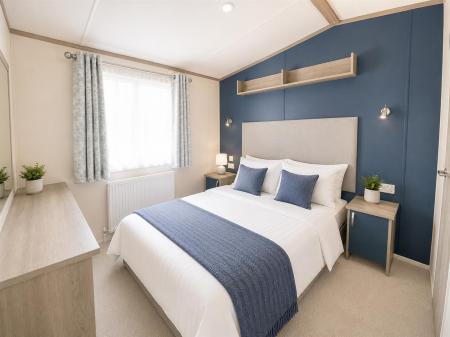 FH 6 - bedroom 1 (2).jpeg