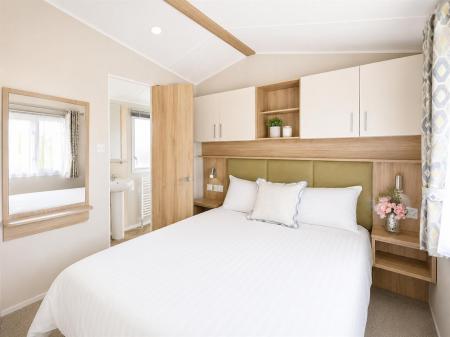 LM 43 bedroom 1.jpeg