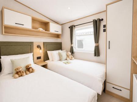 kingston bed 2.png