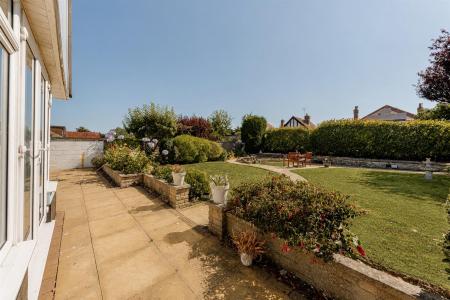 garden 1.jpg