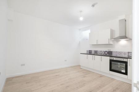 Communal Kitchen & Dining Room