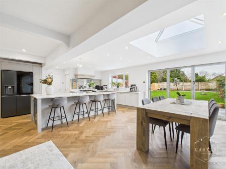 OPEN PLAN LIVING KITCHEN