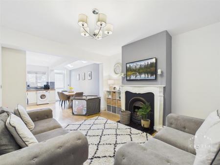 OPEN PLAN LIVING DINING KITCHEN