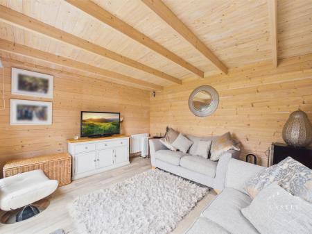 OUTSIDE - SUMMER HOUSE/CABIN