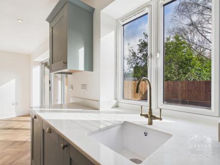 OPEN PLAN LIVING DINING KITCHEN