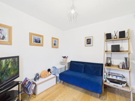 STUDY/FAMILY ROOM