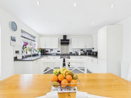 BREAKFAST KITCHEN