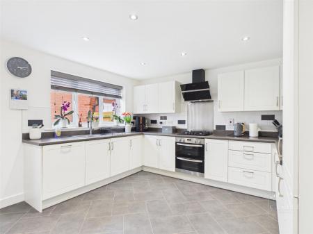 BREAKFAST KITCHEN