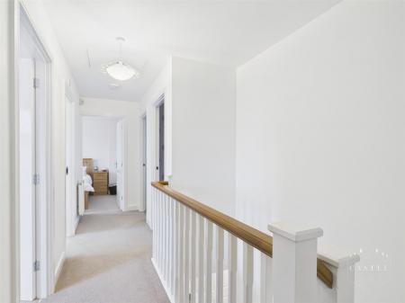 FIRST FLOOR LANDING
