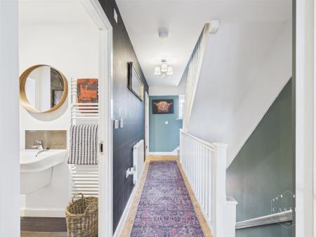 FIRST FLOOR LANDING