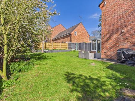 OUTSIDE - GARDEN